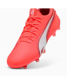 Korki Puma KING Ultimate FG/AG 108303 01
