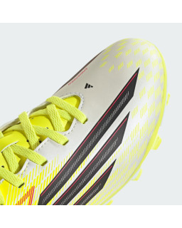 Dziecięce korki adidas F50 Club FG/MG – lekkie buty piłkarskie
